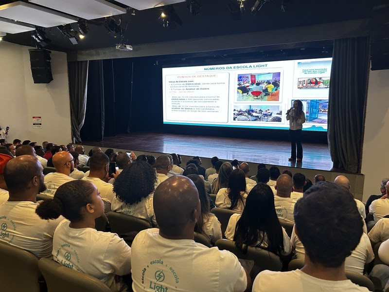 Iniciativa online aposta no desenvolvimento de competências técnicas e comportamentais